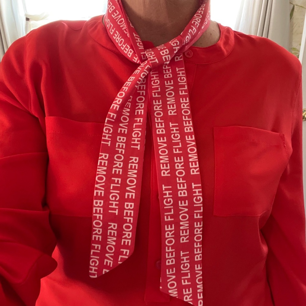Pilots cooling neck scarf. Remove before flight gel cooling neck wrap.